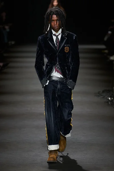 Look 5